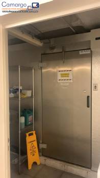 Cmara fria em ao inox para congelados e resfriados