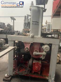 Equipamento para fabrica��o de bala pirulito chato e bola