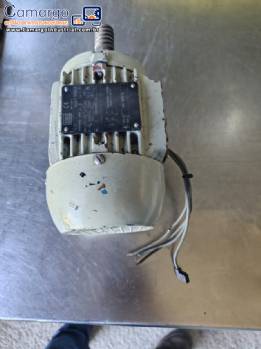 Motor de indu��o monof�sico WEG 1/4 CV 1670 rpm