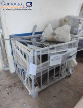 Grade com pe�as ARV