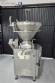 Embutideira � v�cuo com torcedor e com tombador elevador Handtmann at� 6.000 kg por hora