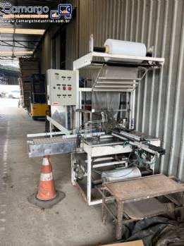 Enfardadeira embaladora automática com túnel de encolhimento para garrafas e frascos em fardos Enfardadeira embaladora automática com túnel de encolhimento para garrafas e frascos em fardos
