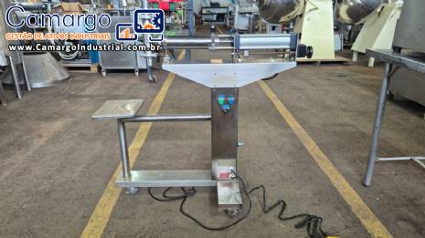 Envasadora em inox semiautomática para líquidos com 1 bico Envasadora em inox semiautomática para líquidos com 1 bico
