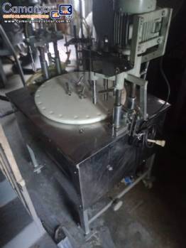 Envasadora rotativa e tampadora de flaconetes ampolas para líquidos com 4 pistões Erli 14.400 unidades por hora Envasadora rotativa e tampadora de flaconetes ampolas para líquidos com 4 pistões Erli 14.400 unidades por hora