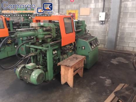 Injetora de plástico Semeraro Injetora de plástico Semeraro