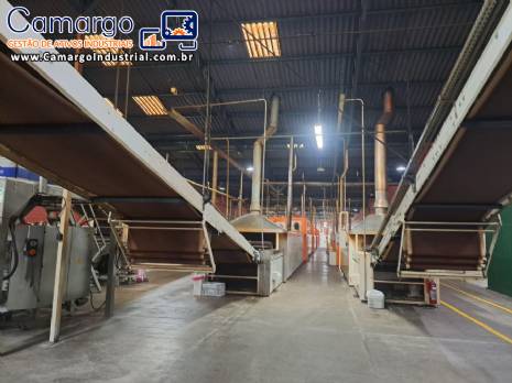 Linha completa de biscoitos laminados, rosquinhas, wafer, cream cracker 4500 kg por hora Linha completa de biscoitos laminados, rosquinhas, wafer, cream cracker 4500 kg por hora