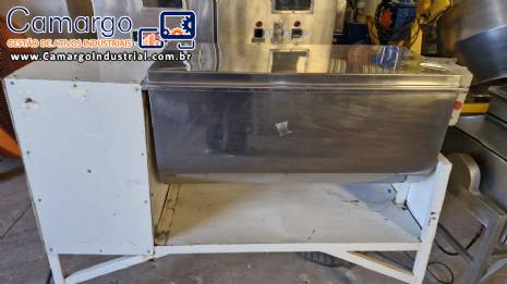 Misturador de pás horizontal em aço inox 200 litros 2 CV Misturador de pás horizontal em aço inox 200 litros 2 CV